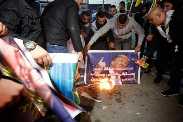 احتجاجات ومسيرات غاضبة في #فلسطين رفضاً لـ"صفقة القرن" (فيديو وصور) 
#lebanon24
 via @Lebanon24