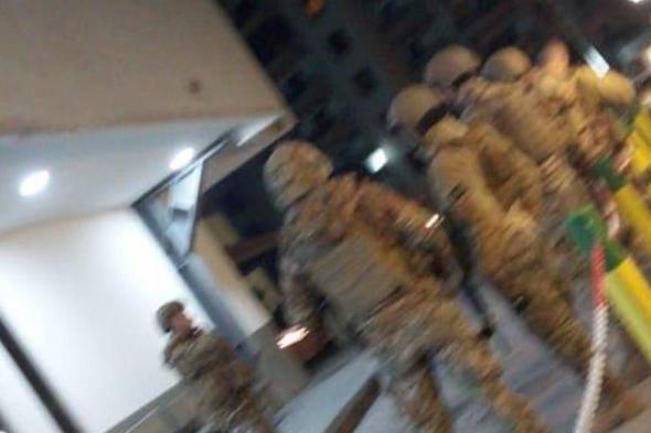 إشكال وانتشار للجيش في محيط أحد المستشفيات.. ماذا حصل؟ 
#lebanon24

 via @Lebanon24