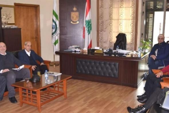 خير زار بلدية طرابلس مطلعاً على مسح الأبنية المهددة بالإنهيار 
#lebanon24

 via @Lebanon24