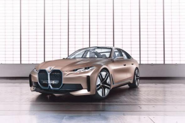 سيارة BMW Concept i4 تصميم مستقبلي ومزايا متطورة