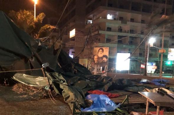 أضرار بسبب العاصفة وقوة الرياح في مناطق صيدا ومرجعيون وصور 

#Lebanon24

 via @Lebanon24
