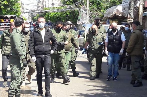 "حرس بيروت" يخلي الجزء التابع لبلدية بيروت من سوق صبرا ويقفله بشكل كامل 

#lebanon24

 via @Lebanon24