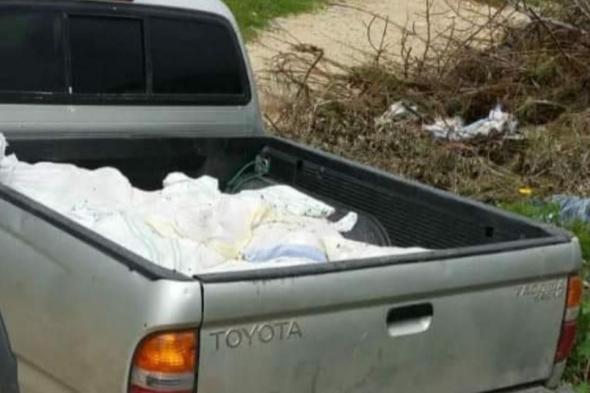 القوى الامنية أوقفت شاحنة محملة بدجاج نافق في كفتون 

#lebanon24

 via @Lebanon24