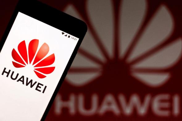 هواوي تفقد 12 مليار دولار من الإيرادات بسبب أمريكا
