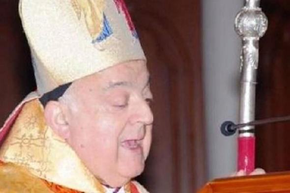 بوجوده بقداس خميس الأسرار: بأنانيتنا ومصالحنا الشخصية نتابع تهديم البلاد  

#lebanon24

 via @Lebanon24
