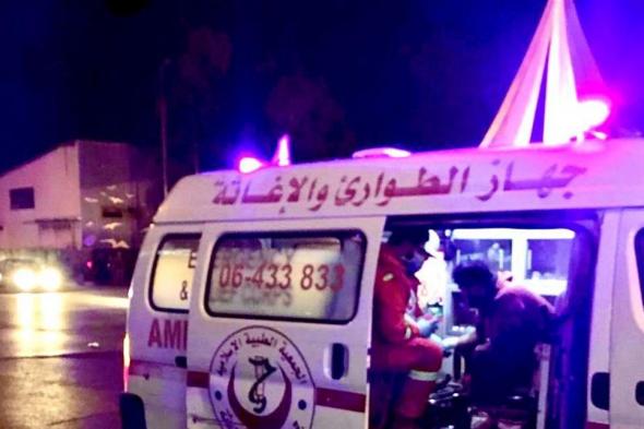 فرق الإسعاف في جهاز الطوارئ والإغاثة تسعف جرحى وتخلي محاصرين في مدينة الميناء
#lebanon24
#لبنان
  via @Lebanon24