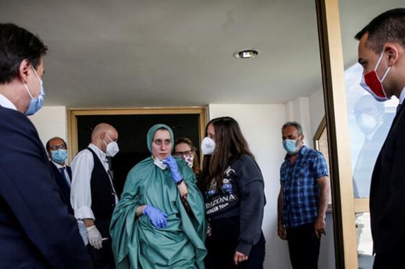 الفاتيكان يعلق على الجدل حول اعتناق متطوعة إيطالية للإسلام
#lebanon24
  via @Lebanon24