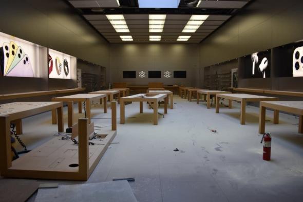 في أعقاب عمليات النهب .. آبل تغلق مؤقتًا متاجرها الأمريكية