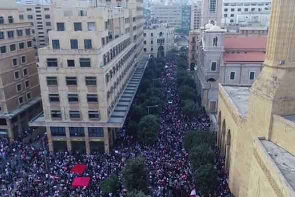 70 شخصية تُطلق "الجبهة المدنية الوطنية" 
#lebanon24 
 via @Lebanon24