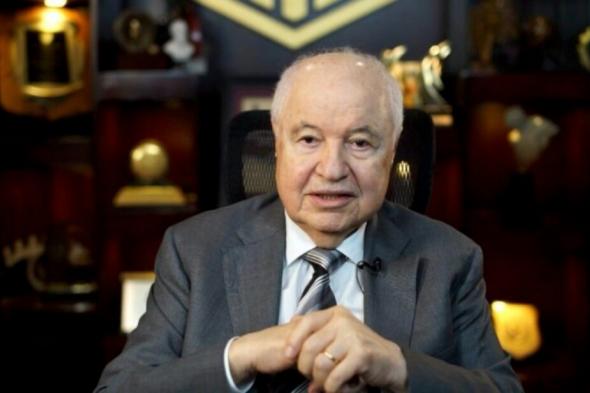 طلال أبو غزالة يطالب برفع عقوبات التعليم عن السوريين