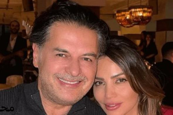 لقطات رومانسية تجمع راغب علامة وزوجته جيهان في شوارع باريس (صور)