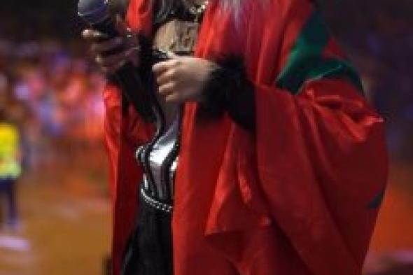 كزينة تكرّم والدتها وتحتفي بالمغرب على منصة أبي رقراق في الرباط