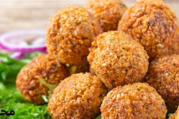 بسبب الفلافل... تسمم 23 طالباً